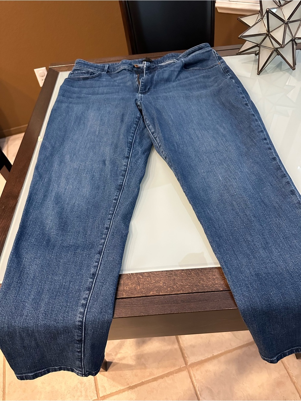 Ann Taylor Classic Mid-Blue Women’s Jeans size 16